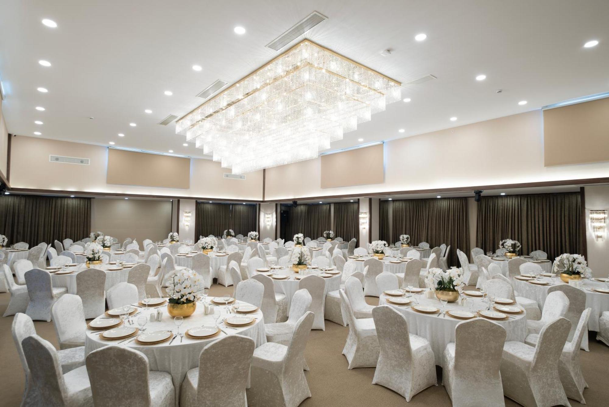 Park Dedeman Mersin Marina Çiftlik Buitenkant foto