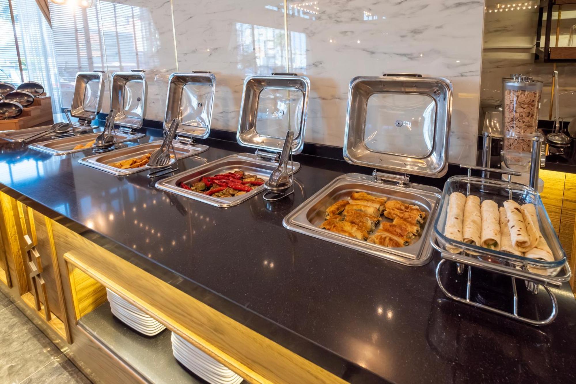 Park Dedeman Mersin Marina Çiftlik Buitenkant foto