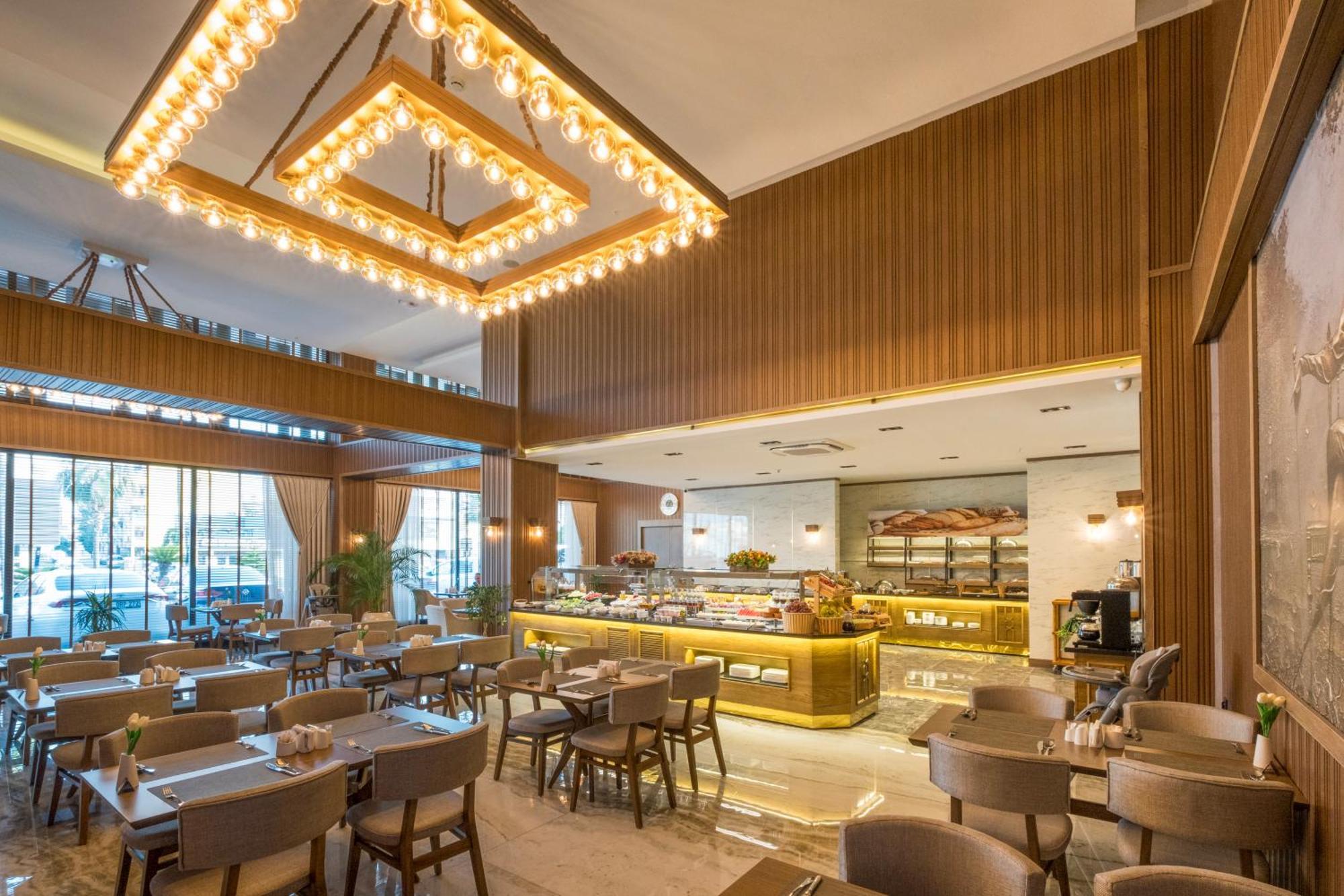 Park Dedeman Mersin Marina Çiftlik Buitenkant foto